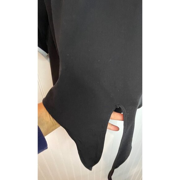 Chicos Black & White Asymmetrical Top With Side Slits & Tie Hem Size 0 - Picture 3 of 12